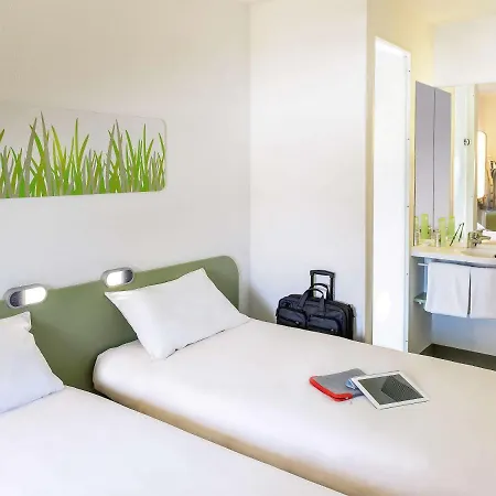 Ibis Budget Orly Chevilly Tram 7 Hotel 2*