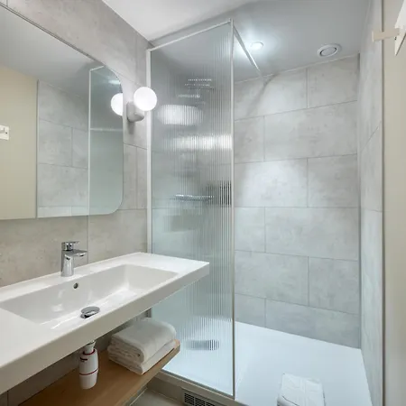 Ibis Budget Orly Chevilly Tram 7 2*