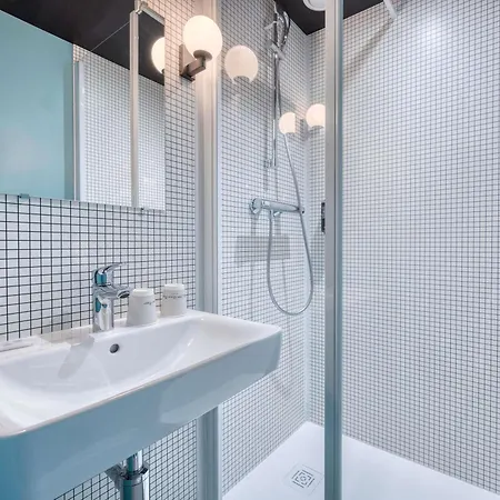 Ibis Budget Orly Chevilly Tram 7 2*
