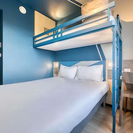 Ibis Budget Orly Chevilly Tram 7 מלון